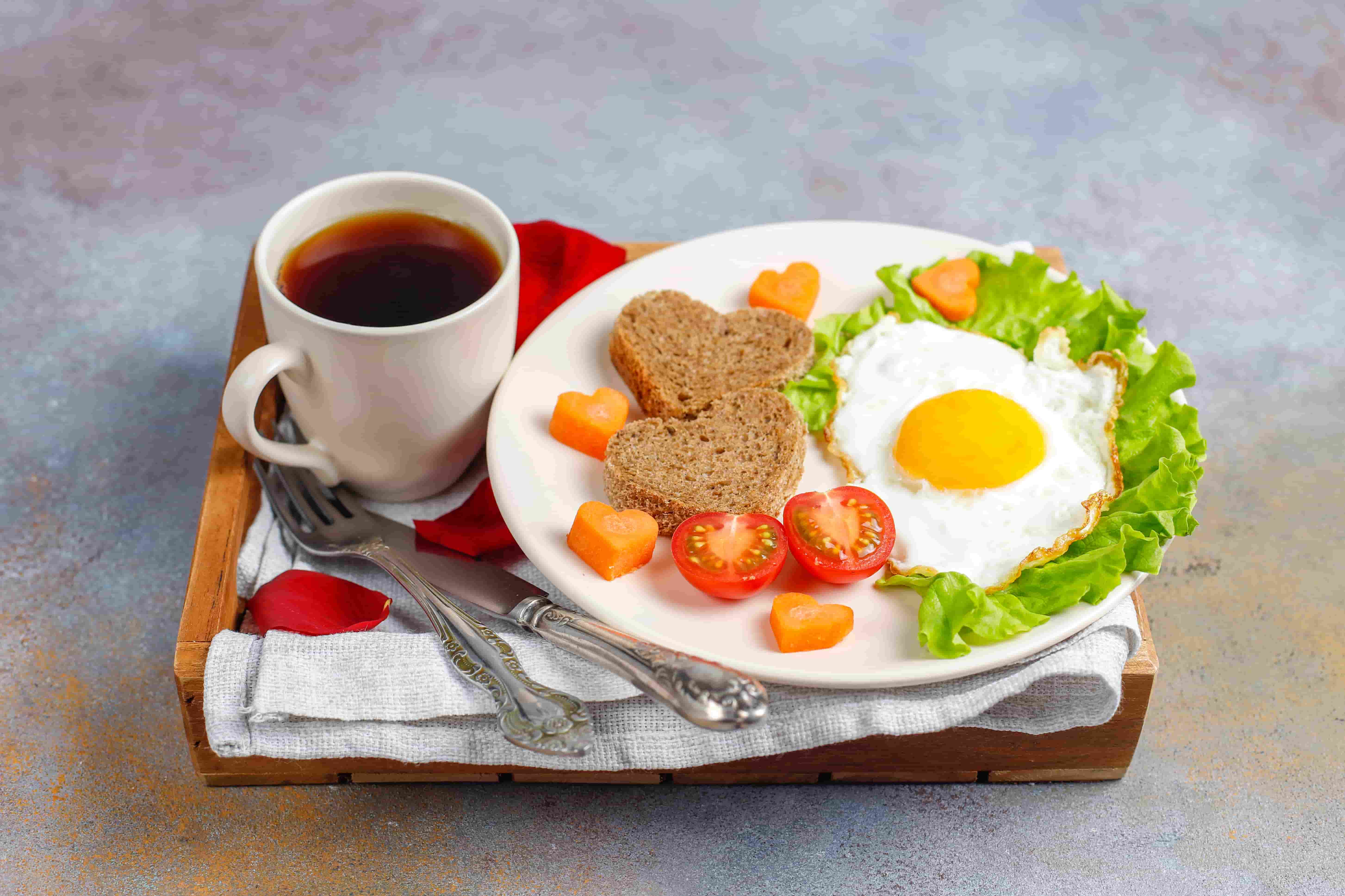 What Makes Food Nutrient-Dense? How to Build a Balanced Breakfast